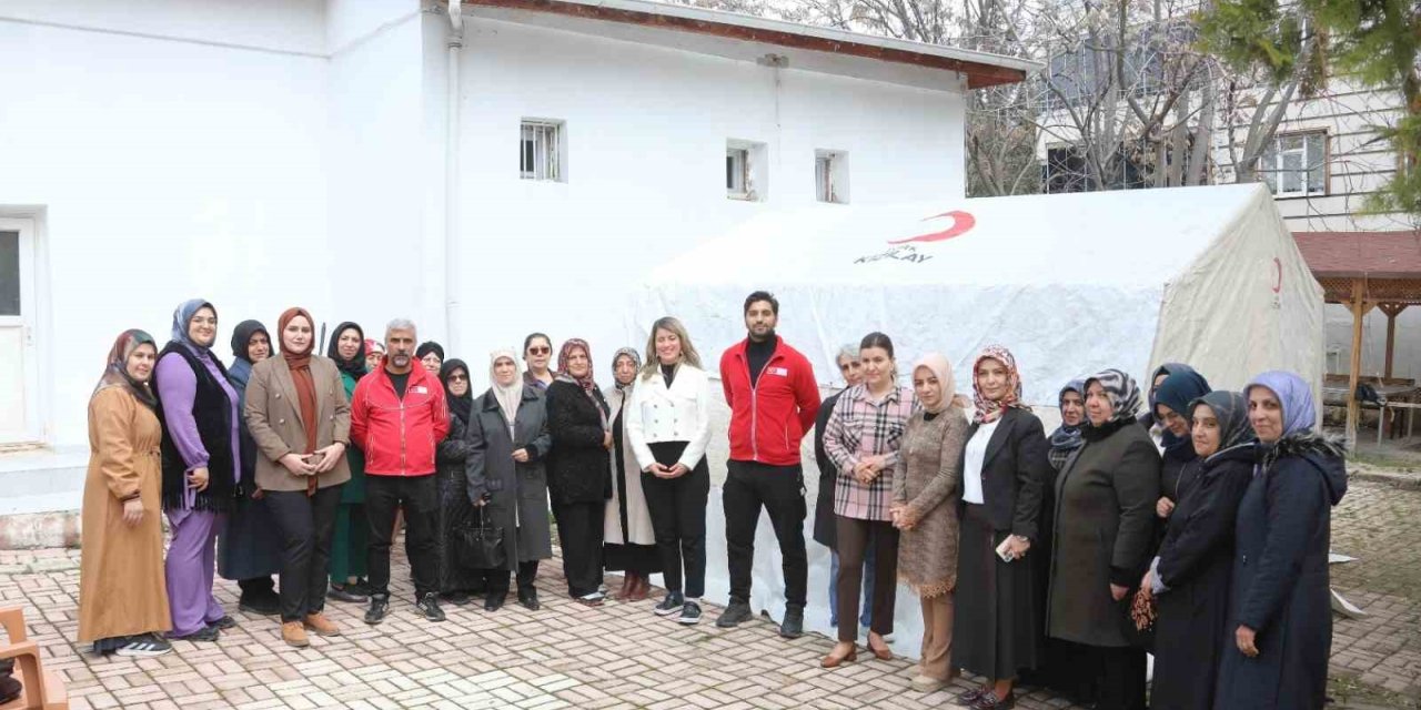 Elazığ’da kadınlara afet bilinci kazandırma eğitimi verildi