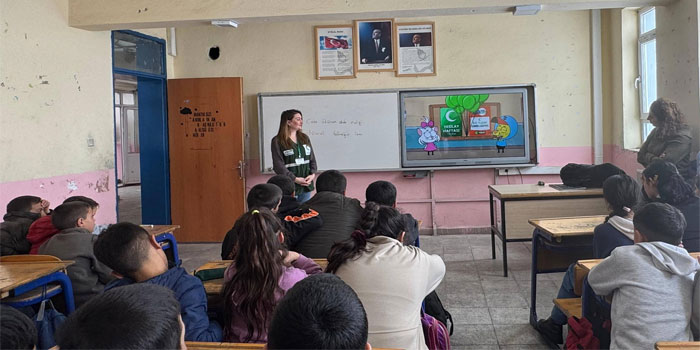 Kars'ta bağımlılıkla mücadele eğitimi verildi