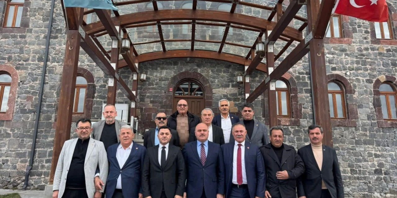 Fuat Arslan, Kars İl Genel Meclis Başkanı seçildi