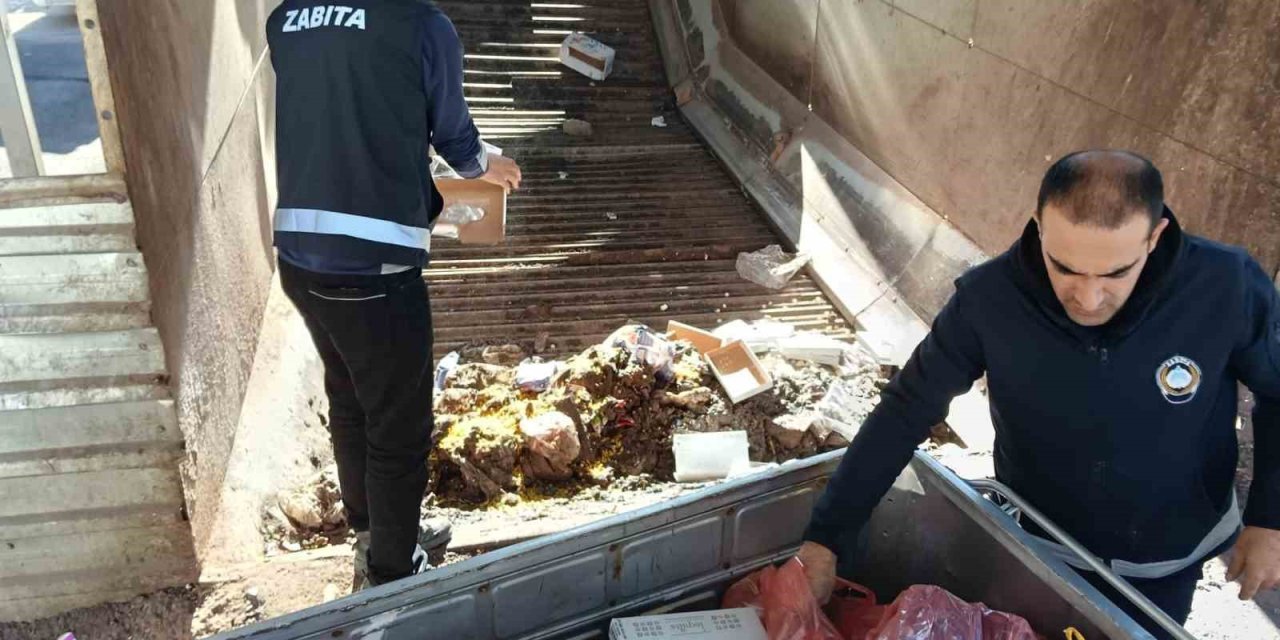 Hakkari’de tarihi geçmiş gıdalar imha edildi