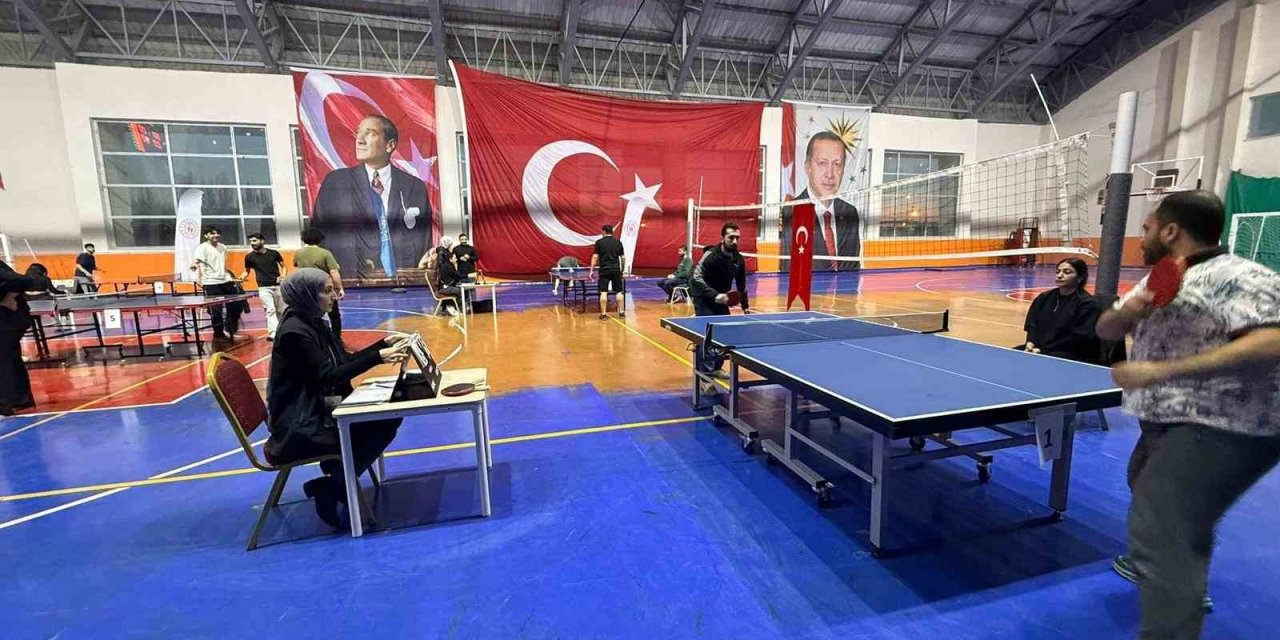 Bulanık’ta masa tenisi turnuvası coşkuyla başladı