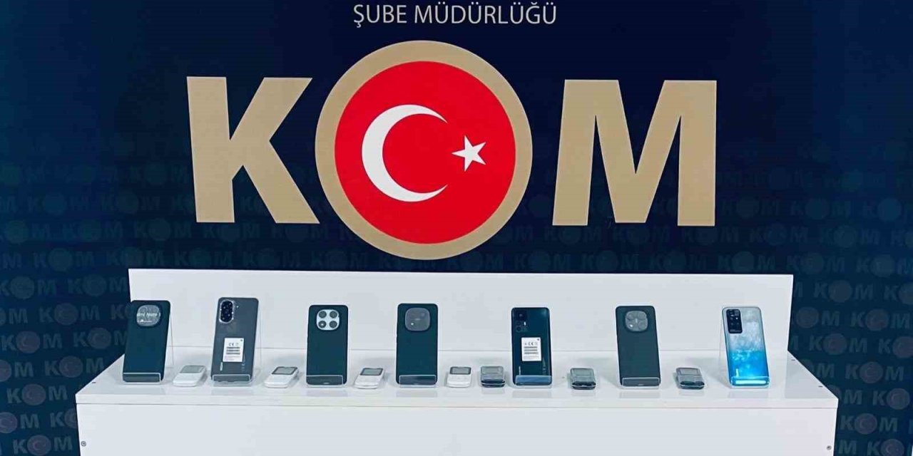 Muş’ta 25 adet kaçak cep telefonu ele geçirildi