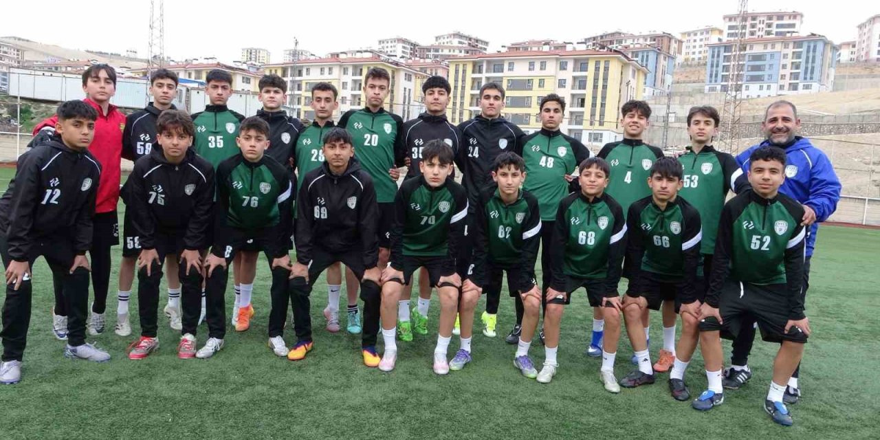 Malatyalı oyuncu Yiğit Kaan Güler’e millî davet