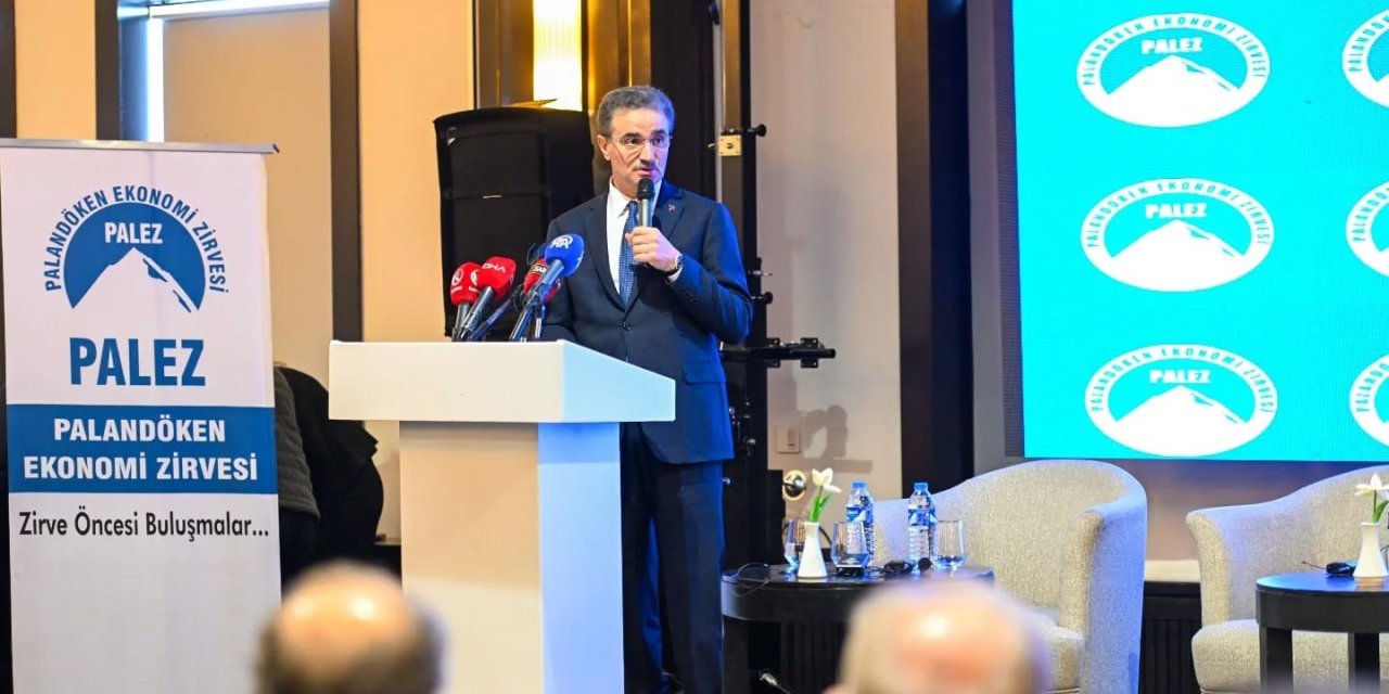 Vali Baruş, Palandöken Ekonomi Zirvesi’nde konuştu
