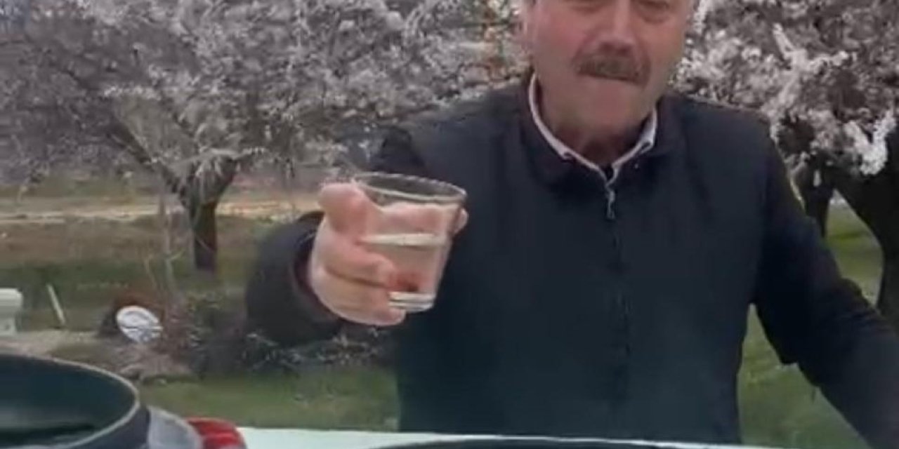 Kayısı bahçelerinde "zemzemli" ilaçlama