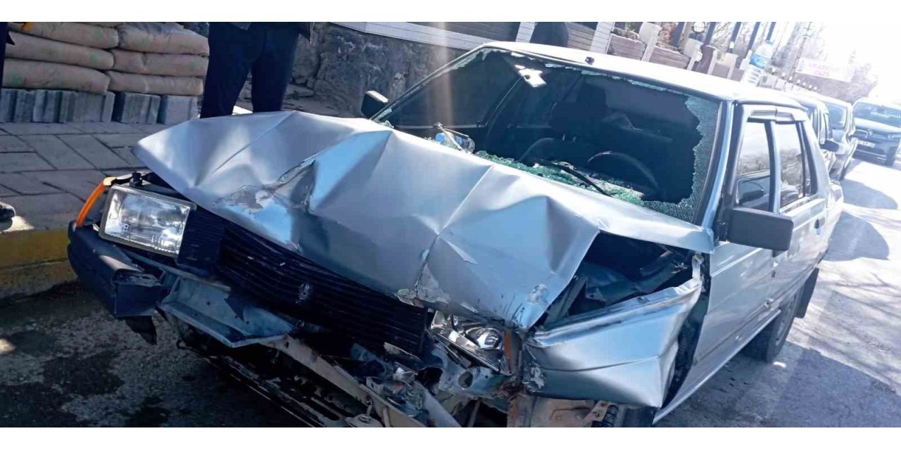 Van’da trafik kazası: 2 yaralı