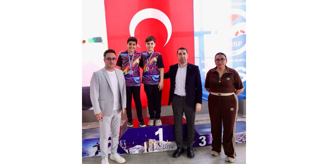 Yüzmede Elazığ’a 19 madalya