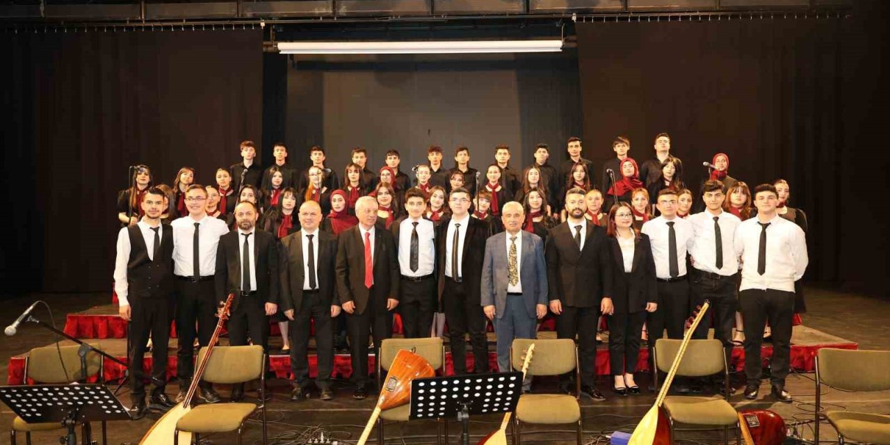 Anadolu’nun özü, güzel sanatların sözü Erzurum’da yankılandı