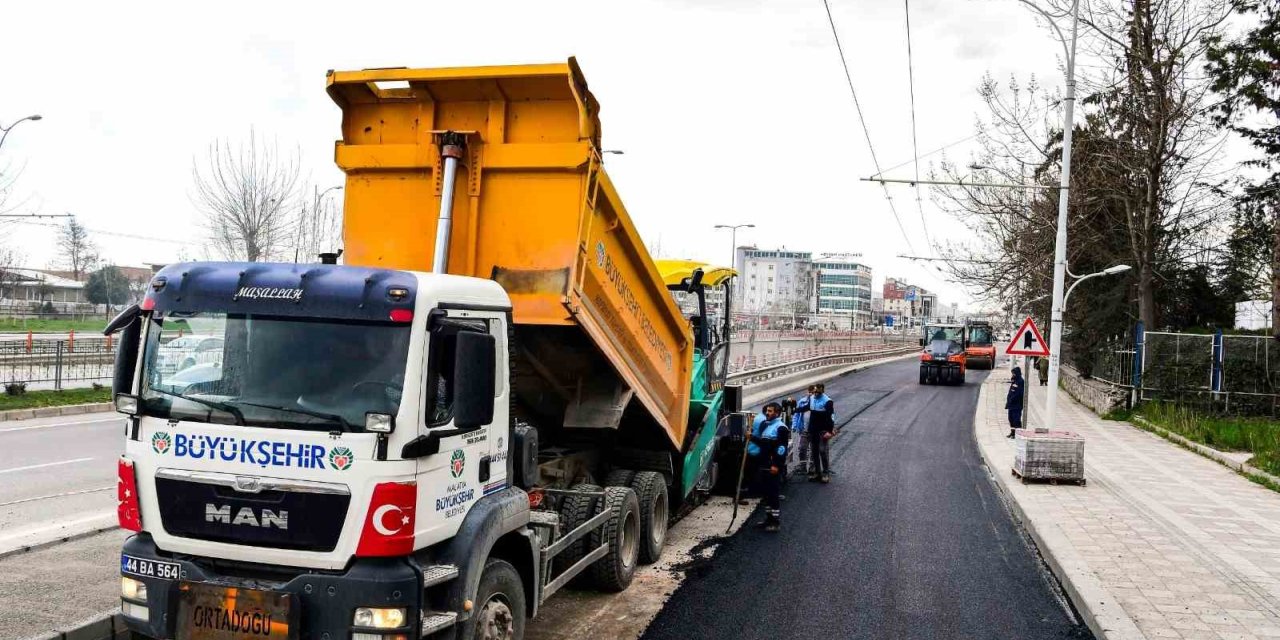 Malatya’da çevre yolu yan yolları yenileniyor
