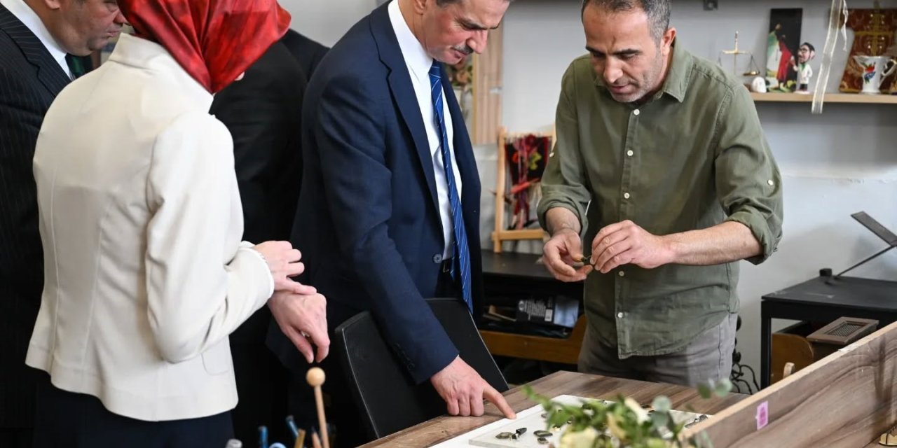 Erzurum’da "Sanatın diliyle değerlerimiz" sergisi açıldı