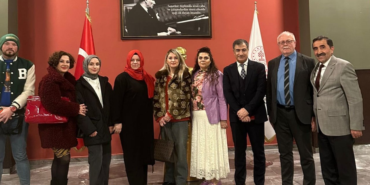 Atatürk Üniversitesi Alman Dili ve Edebiyatı Bölümü’nün "Helezon: Karmaşık Duygular" projesi sahnelendi