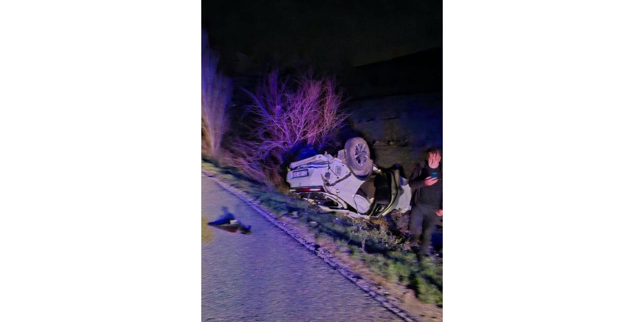 Elazığ’da otomobil takla attı: 2 yaralı