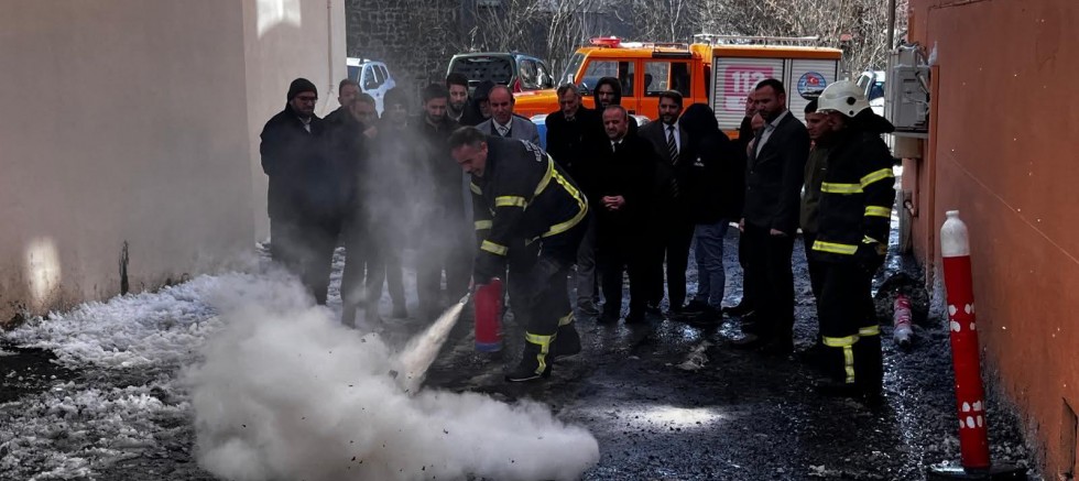 Kars İl Müftülüğü’nde yangın güvenliği eğitimi düzenlendi