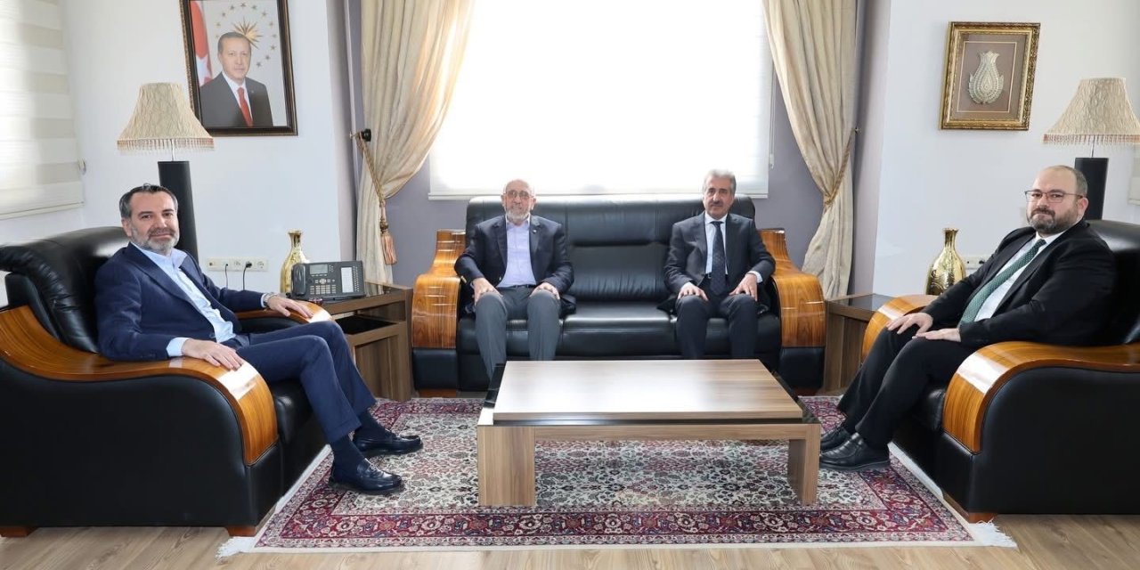 Ticaret Borsası Başkanı Dumandağ, Başkan Şerifoğulları’yla bir araya geldi