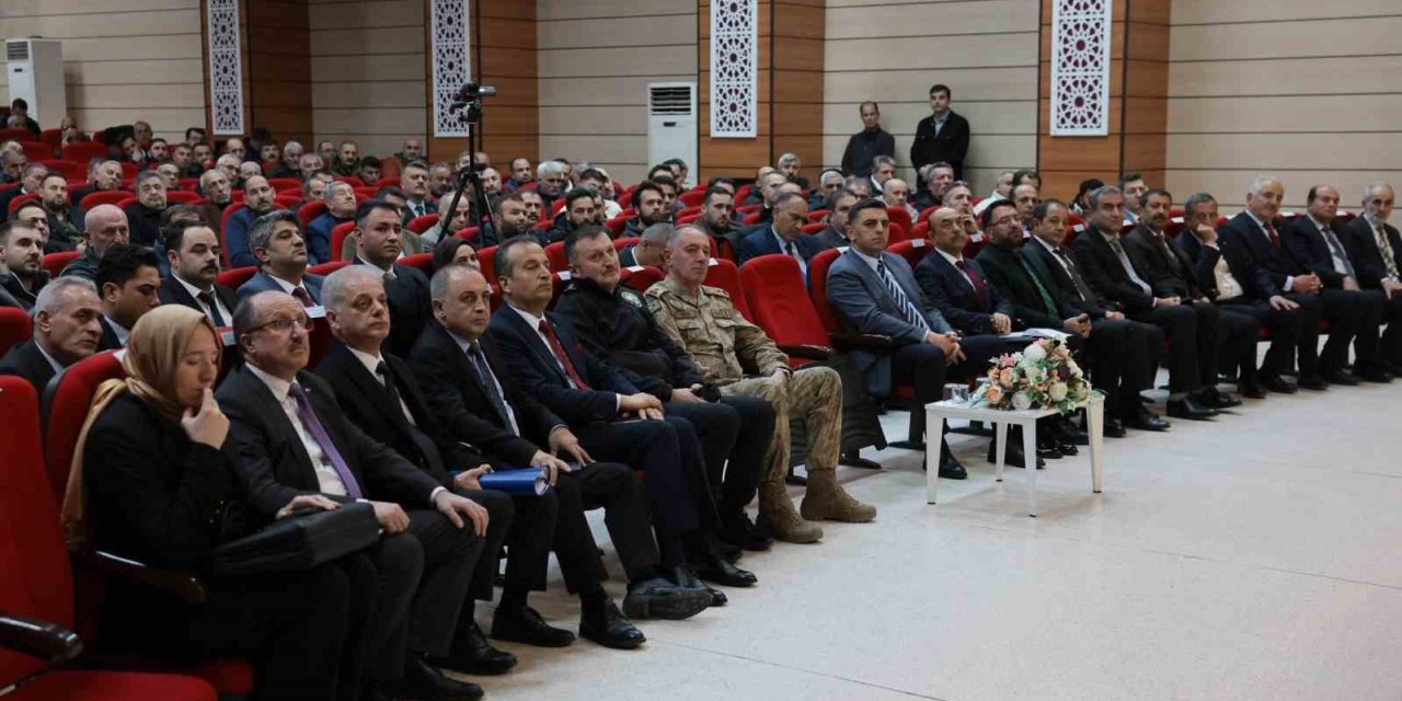 Erzincan’da geniş katılımlı istişare toplantısı