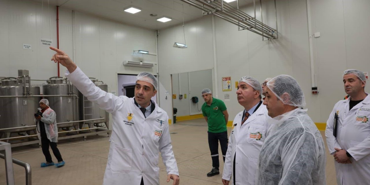 Türkiye’nin dört bir yanından gelen ballar Erzincan’da işleniyor