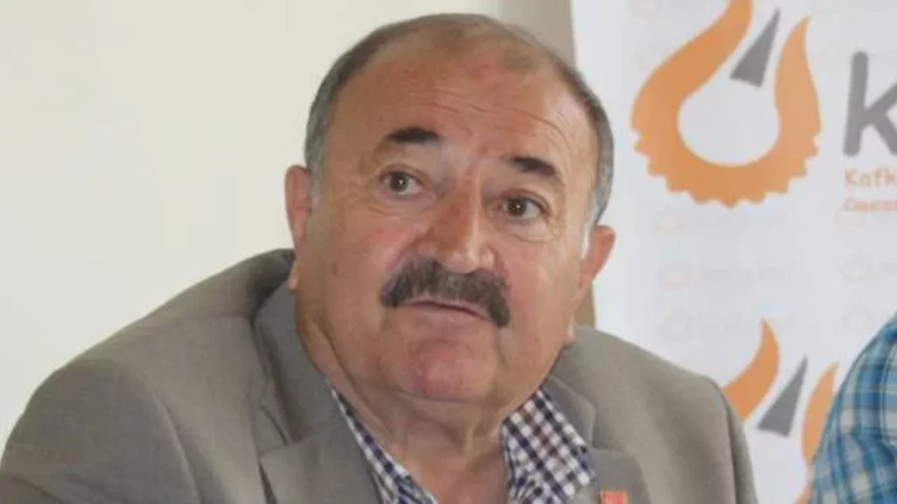 Kars eski milletvekili Zeki Nacitarhan hayatını kaybetti