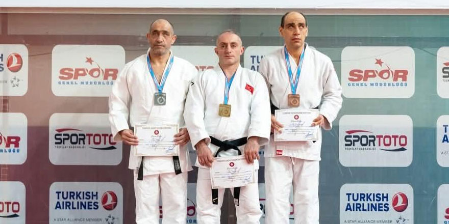Kars’a Judo’da Türkiye Derecesi: Serkan Arabul Kürsüye Çıktı