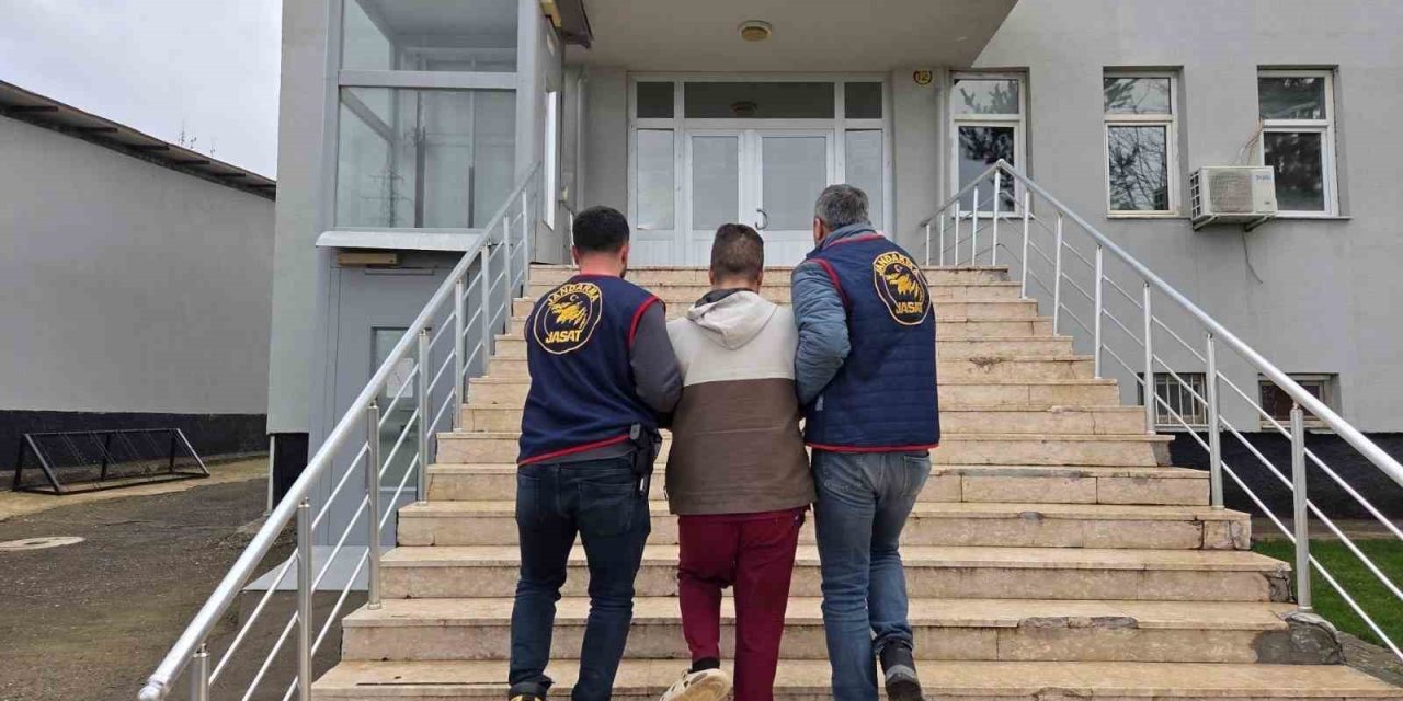 Bingöl’de kesinleşmiş hapis cezası bulunan 3 zanlı yakalandı