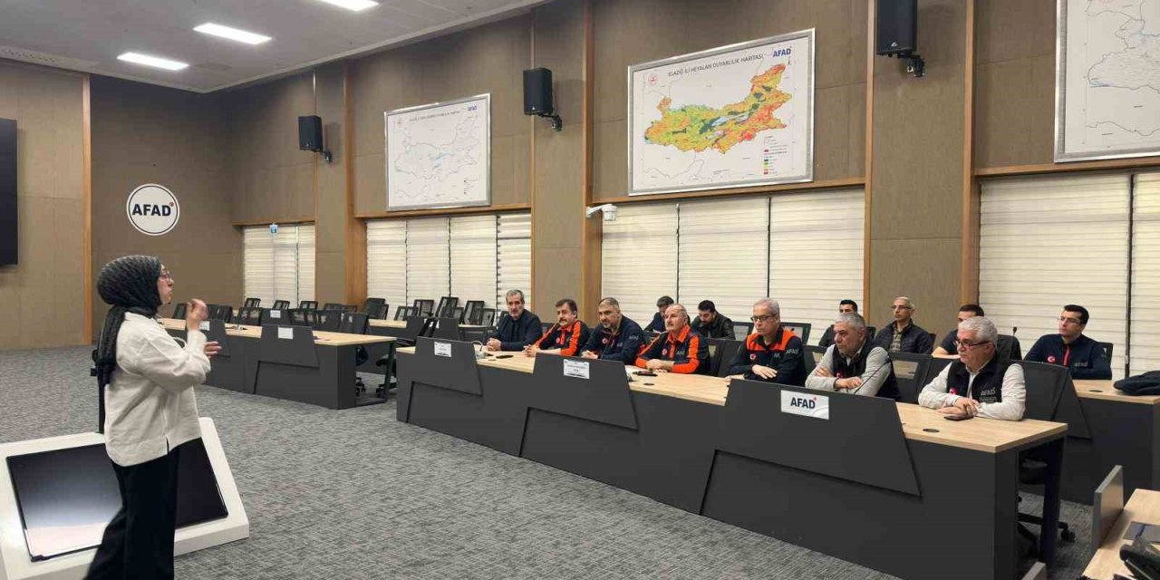 AFAD personeline yönelik işaret dili eğitimine başlandı