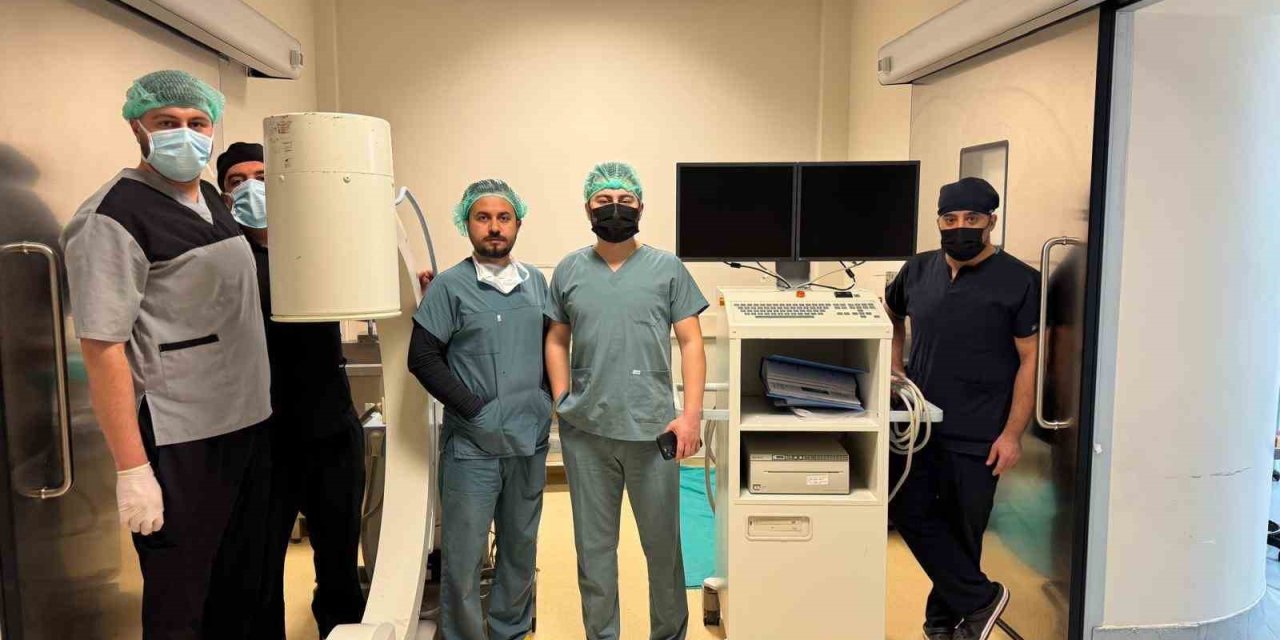 Karakoçan Devlet Hastanesi’nde ortopedi ameliyatları başladı