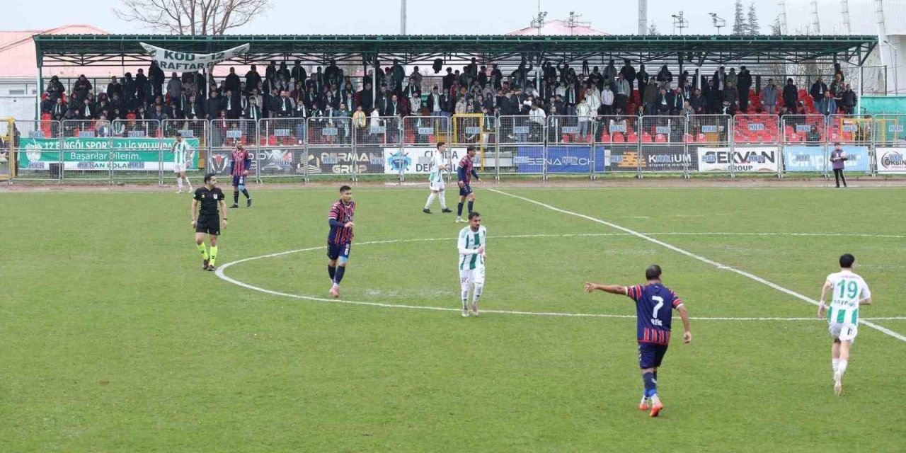 TFF 3. Lig: 12 Bingölspor: 1 - Silifke Belediye Spor: 1