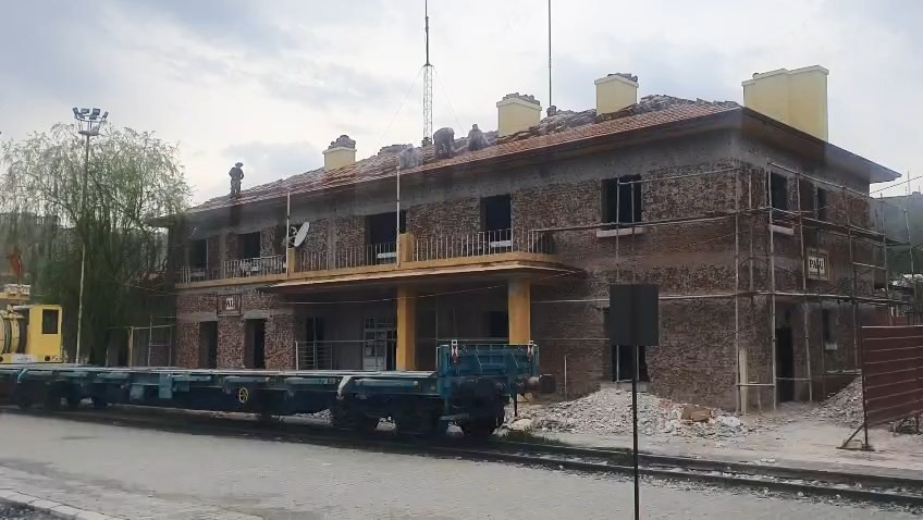 Elazığ’da 79 yıllık tarihi tren istasyonu yenileniyor