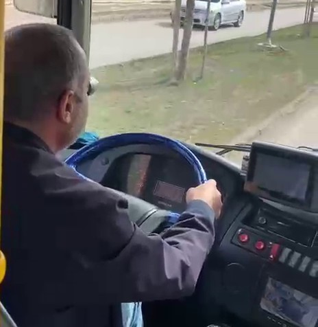 İnsanlık ölmemiş dedirtti: Erzurumlu şoförden öğrenciye büyük jest