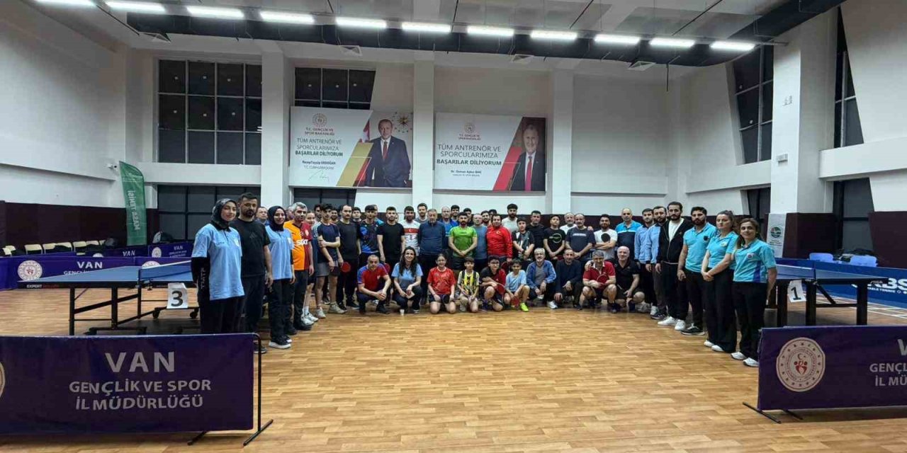 Spor Van Masa Tenisi Ligi devam ediyor