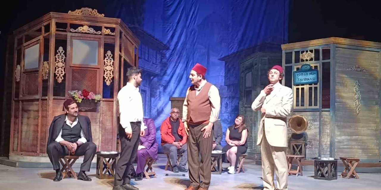 Gençlerin daveti karşılık buldu: Erzurum DT "Yalancının Mumu"nu üniversiteli gençlerle buluşturdu