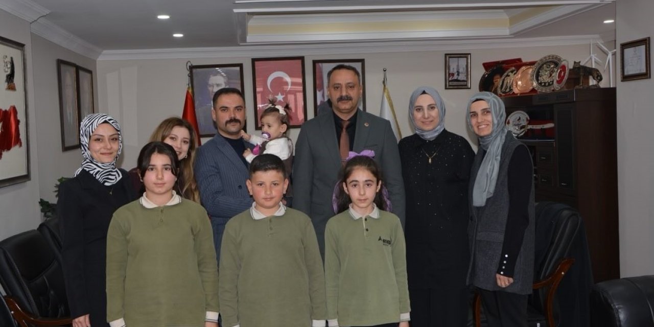 İliç’te öğrenci ve öğretmenler belediyede ağırlandı