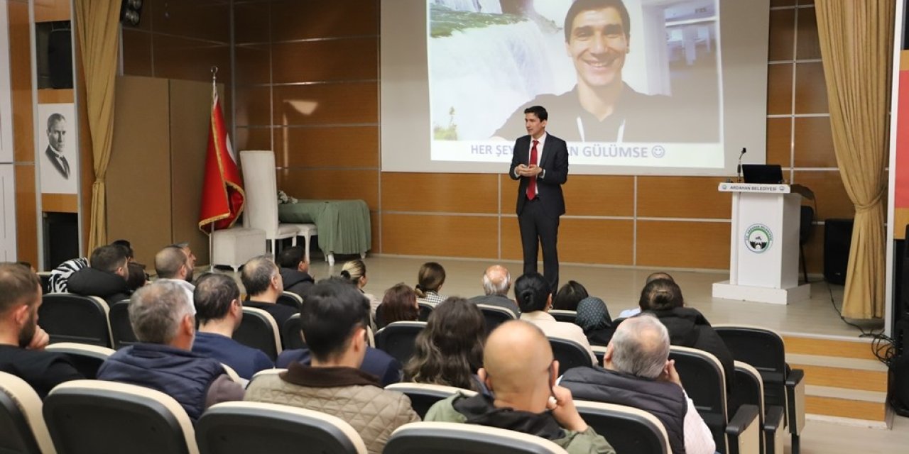 Belediye personeline eğitim