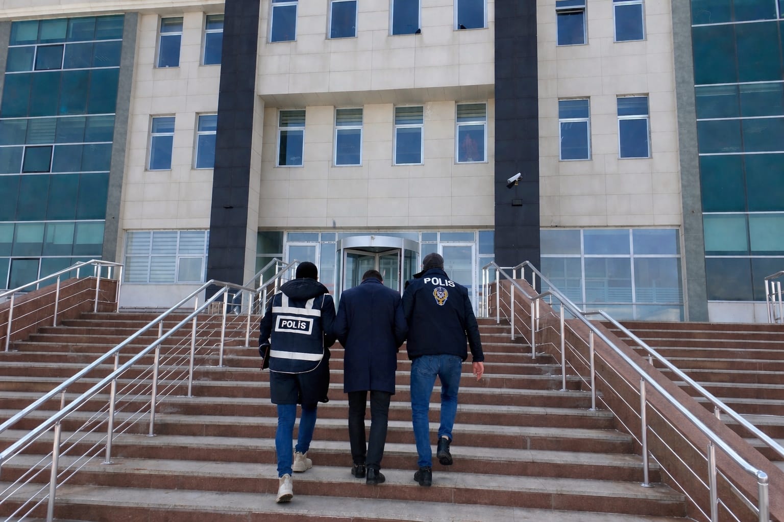 Hakkında hapis cezası olan şüpheli yakalandı