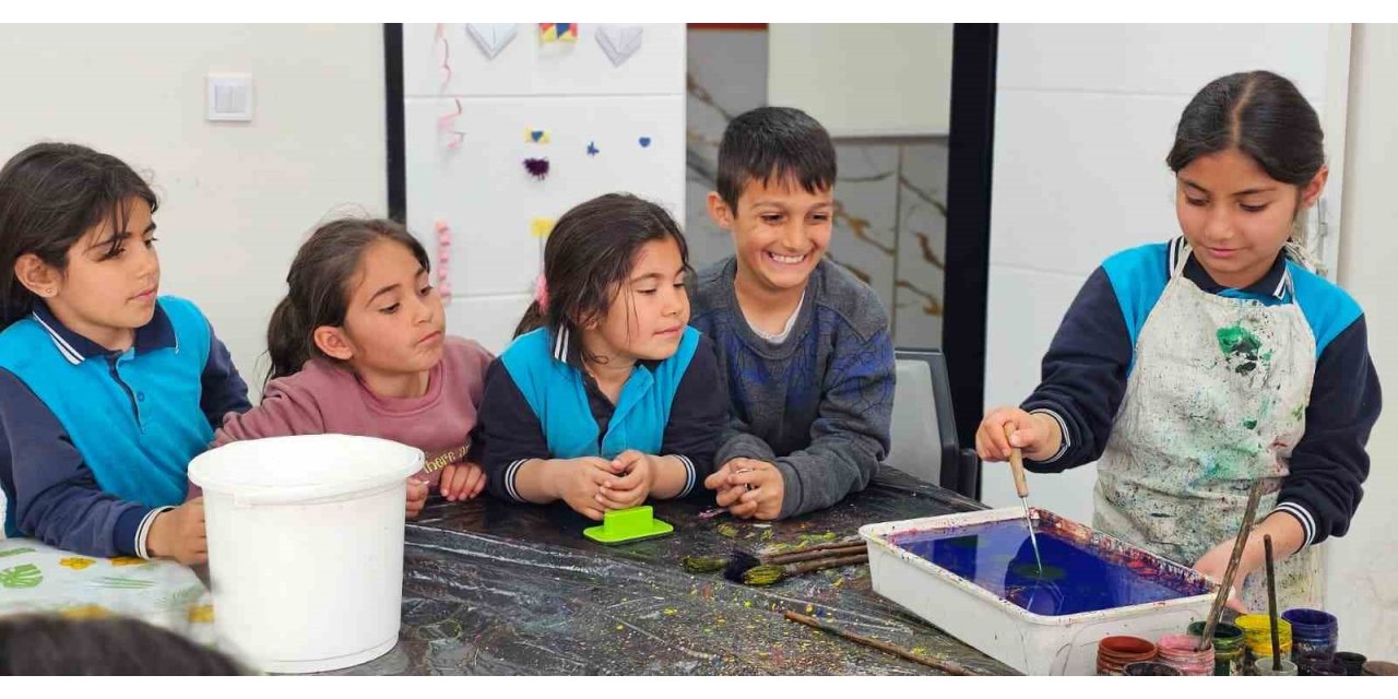 Hasköy’de ebru sanatına yoğun ilgi