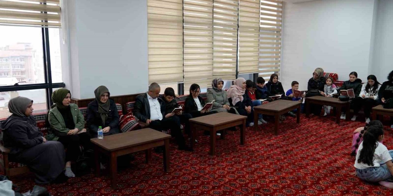 Elazığ’da ’Ailemle Okuyorum’ etkinliği