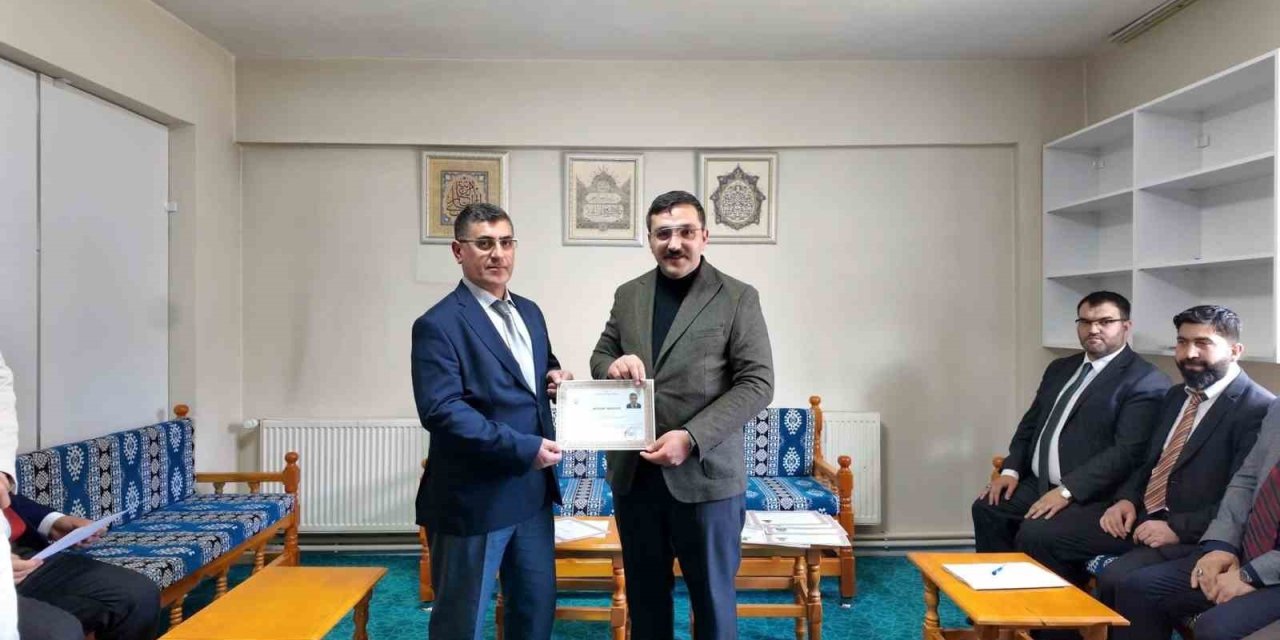 Kaymakam Çamkerten din görevlileriyle bir araya geldi