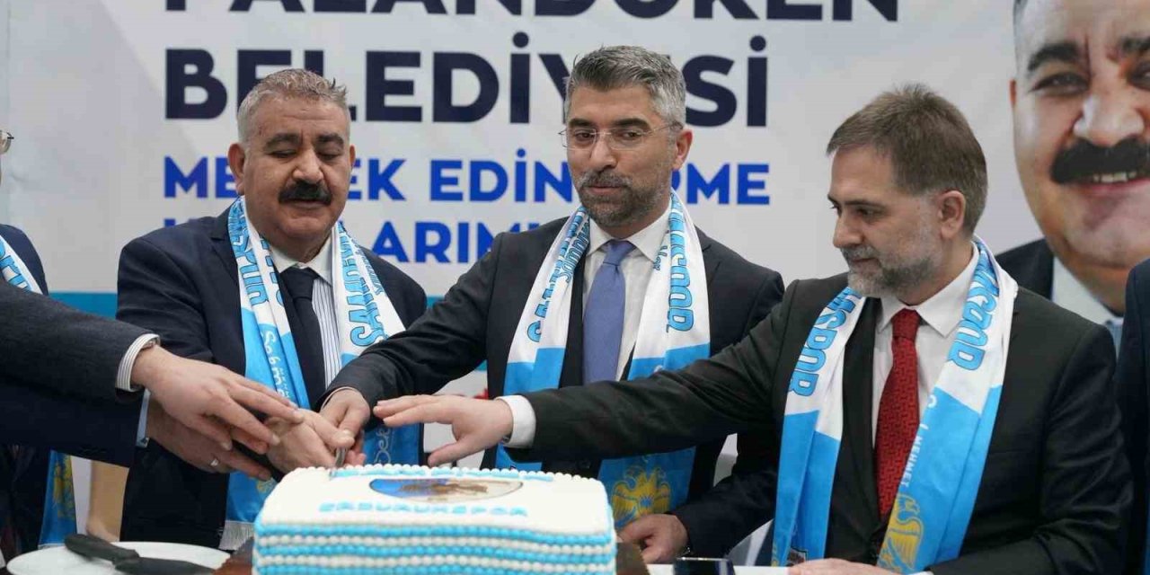 Palandöken Belediyesi’nden kariyer fuarında şampiyonluk coşkusu