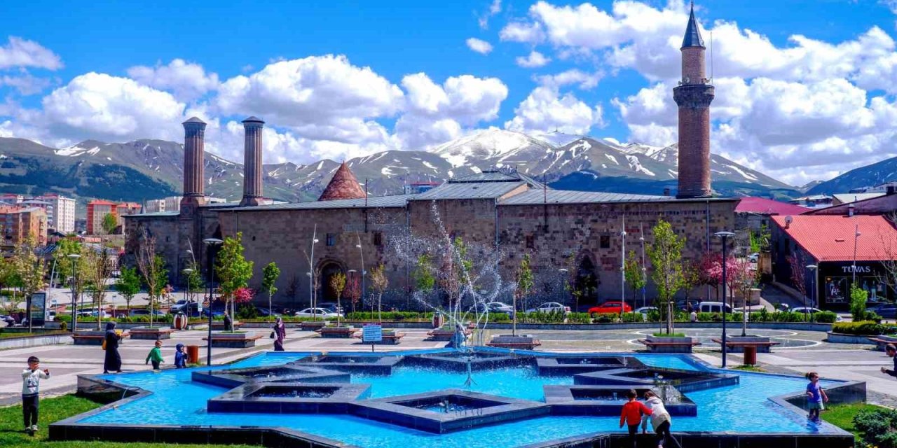 Ülke genelinde sıcaklık düşecek: Erzurum yine üşüyecek