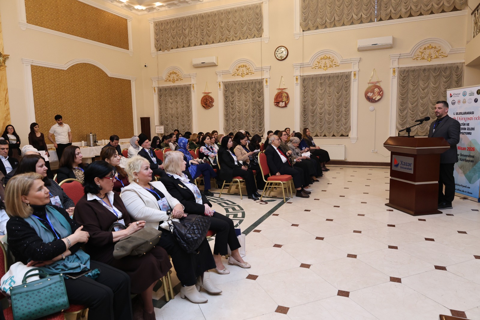 Kafkas Üniversitesi Bakü’de sempoyum düzenledi