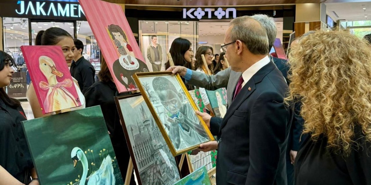Malatya’da yılsonu karma sergisi açıldı