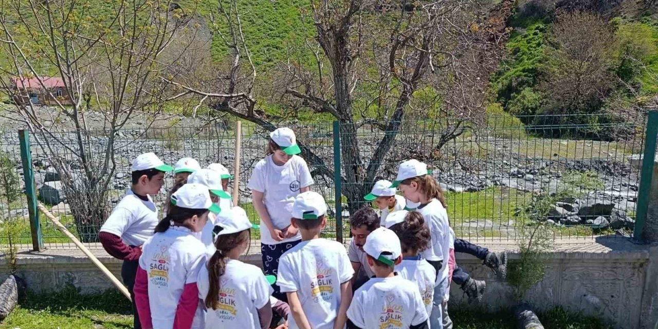Elazığ’da orman bilinci eğitimi ve fidan dikimi