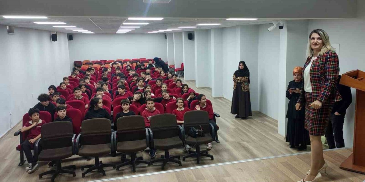 Okullarda nezaket kültürü güçleniyor