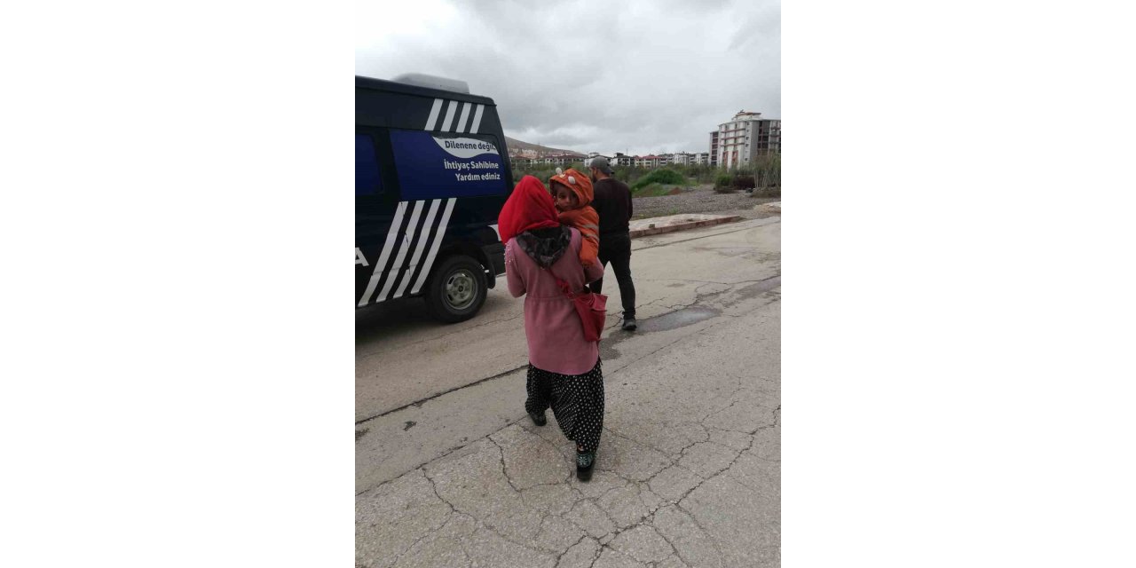 Elazığ’da zabıtadan dilencilere yönelik operasyon