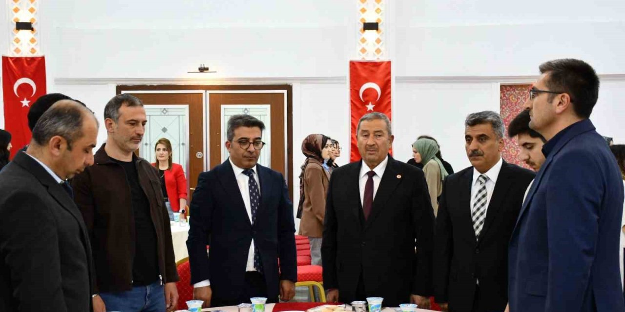 Başkan Bozkurt, ’Sağlıkçılar Haftası’ programına katıldı