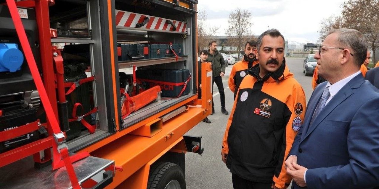 Kars’ta KARAKURT ekibine resmi arma: Afetlere hazır güç sahada