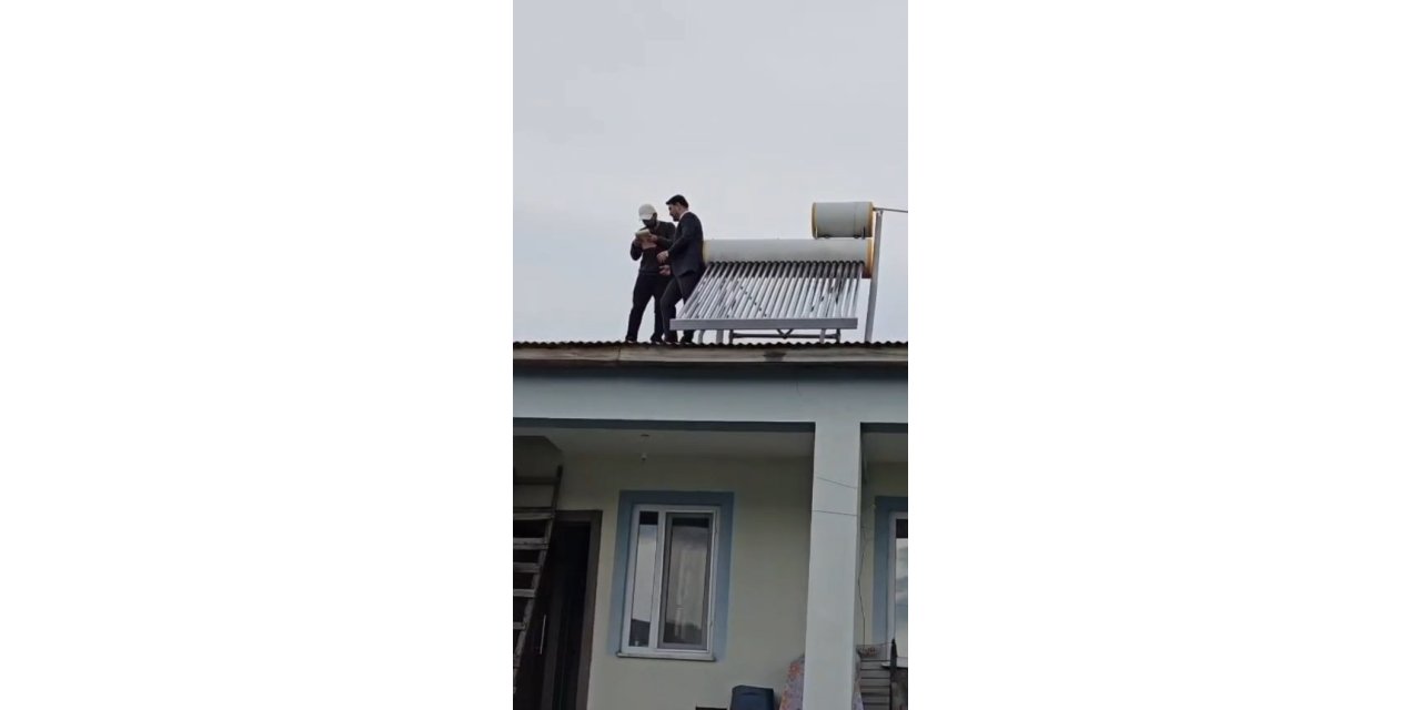 Köy ziyaretinde dikkat çeken anlar: Çatıda başlayan sohbet üyelikle sonuçlandı