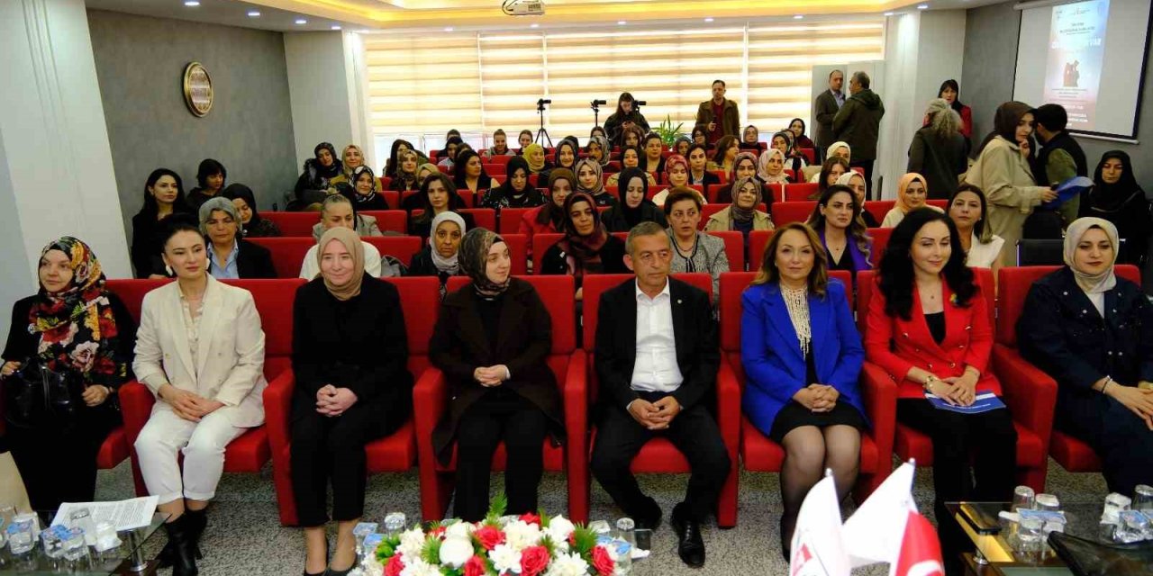 Başarı hikâyeleri "Zirvede Kadın Var!" etkinliğinde paylaşıldı