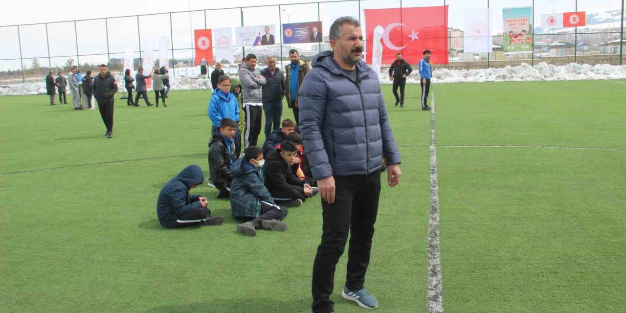 Vanlı eğitimciden şampiyonluklarla dolu 20 yıllık veda