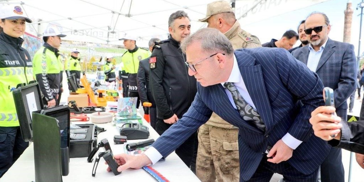 Vali Ziya Polat Trafik Haftası etkinliklerine katıldı