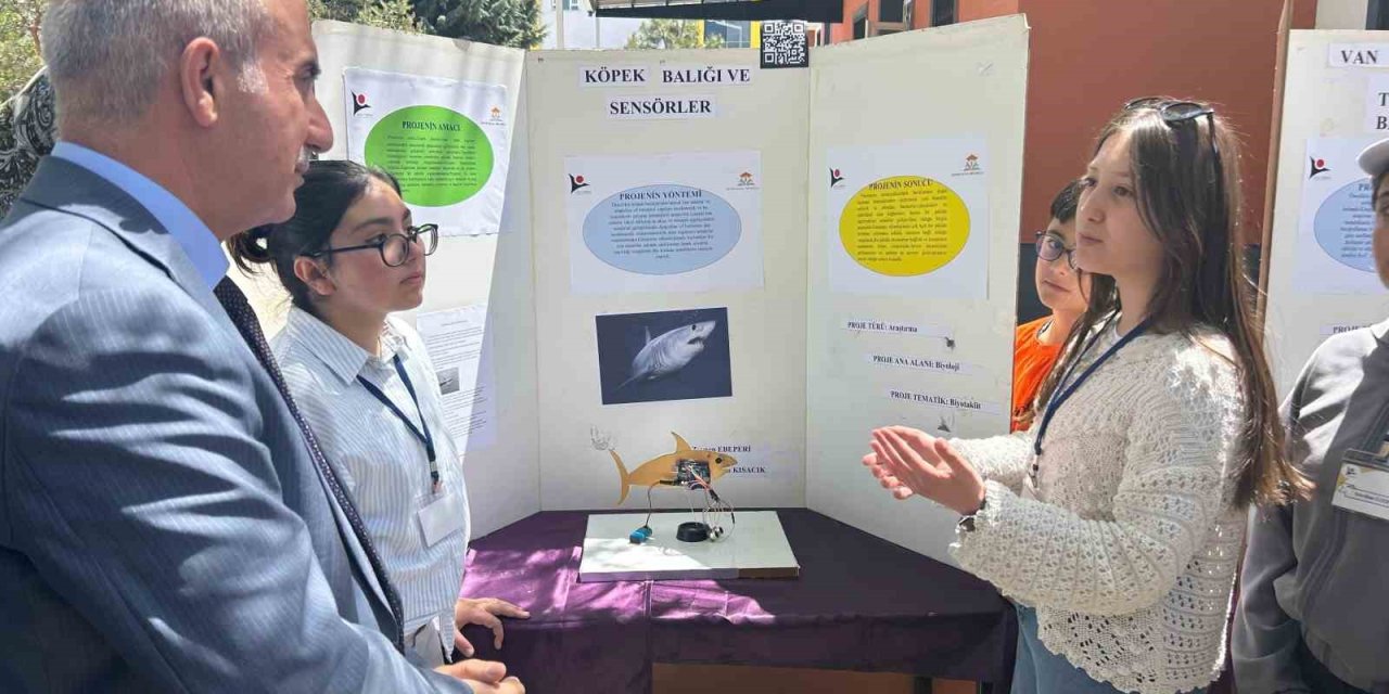 Van’da öğrencilerin hazırladığı projeler bilim fuarında sergilendi